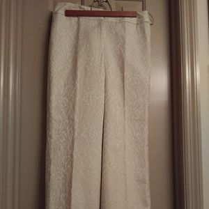 Jones Wear -- Winter White Dress Pants -- Size 4