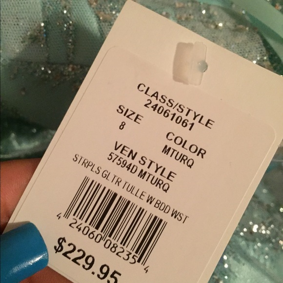 Prom dress✨ - Picture 4 of 4