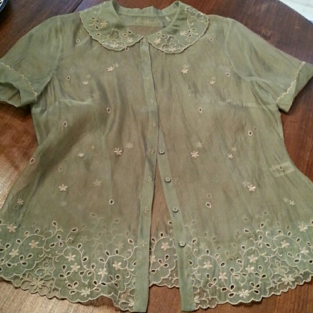 Elie Tahari Sheer Silk Blouse size medium