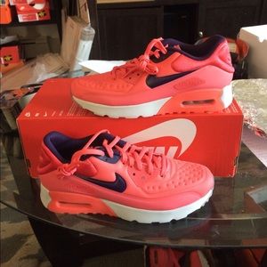 nike air max girls size 3