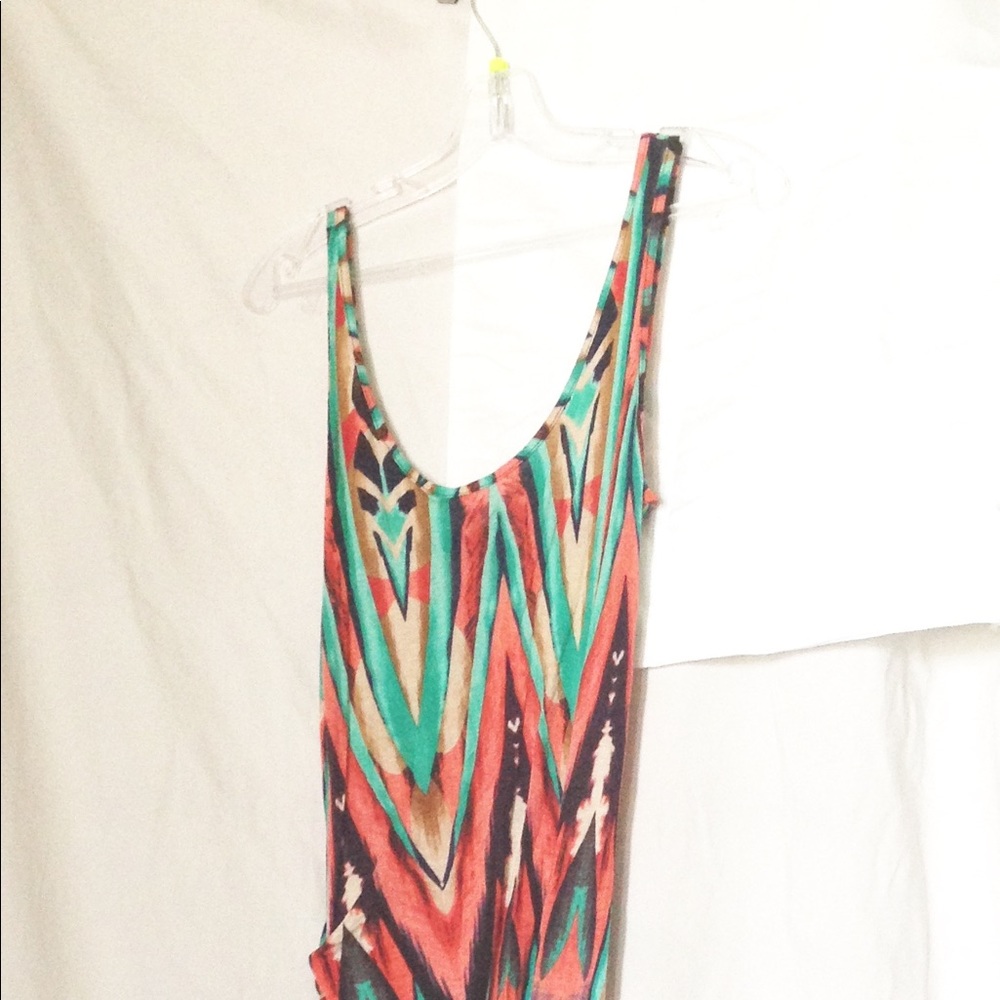 Long, sleeveless dress