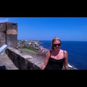 Meet your Posher, Anna