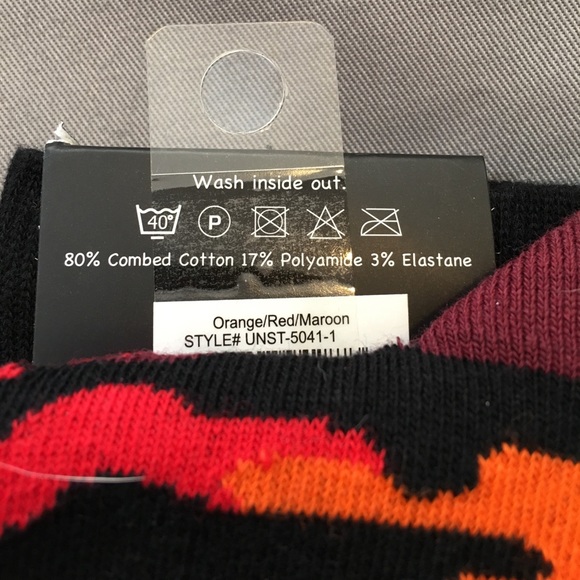 NWT Unsimply Stitched Red/Orange/Black Camo Socks - Picture 4 of 4