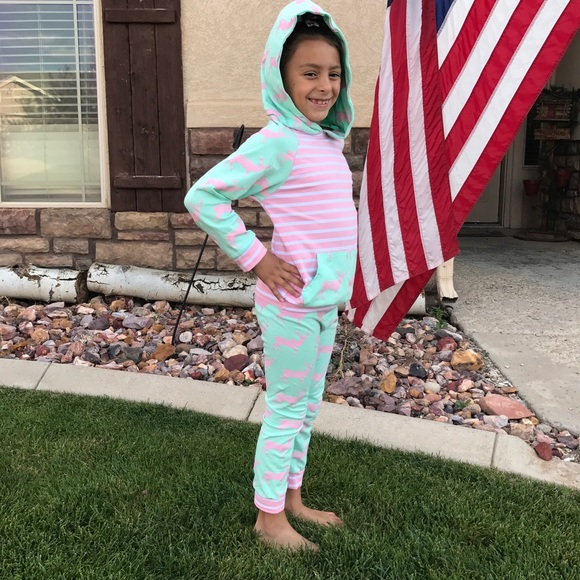 << Mint & Pink Little Girl Deer & Stripes Outfit > - Picture 2 of 5