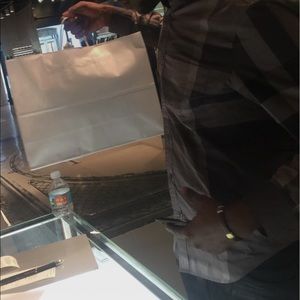 Meet your Posher, Stanly