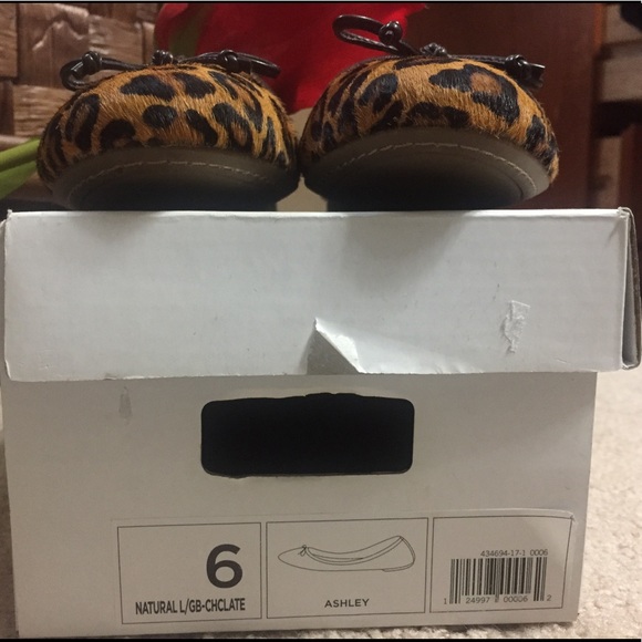 Faux fur leopard ballet flats. Banana Republic - Picture 2 of 3