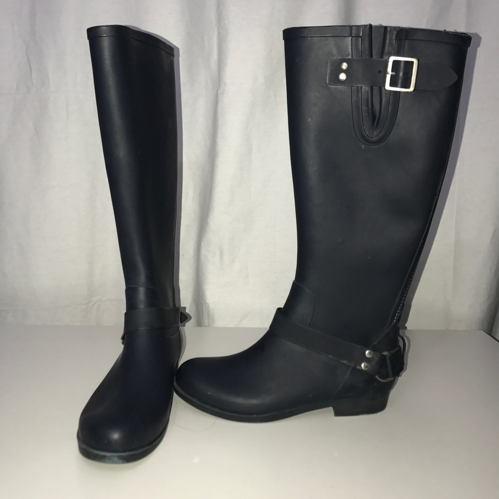 Steve Madden Navy rain boots