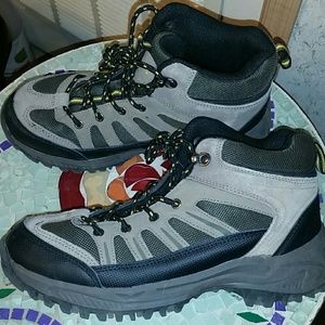 Bearpaws Hiking Boots