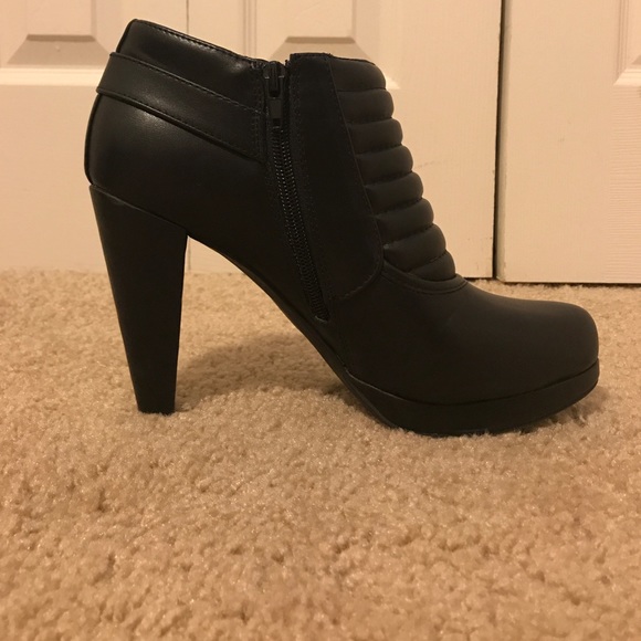 SOLD - Picture 5 of 5