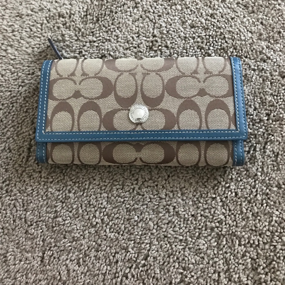 Coach wallet