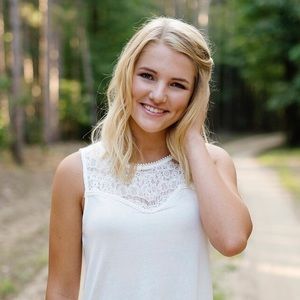 Meet your Posher, Kendra