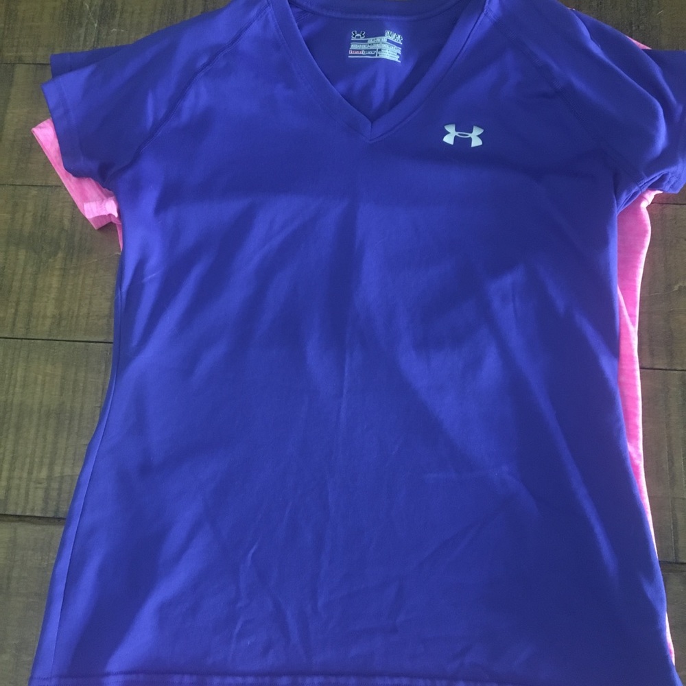 Underarmour V-neck