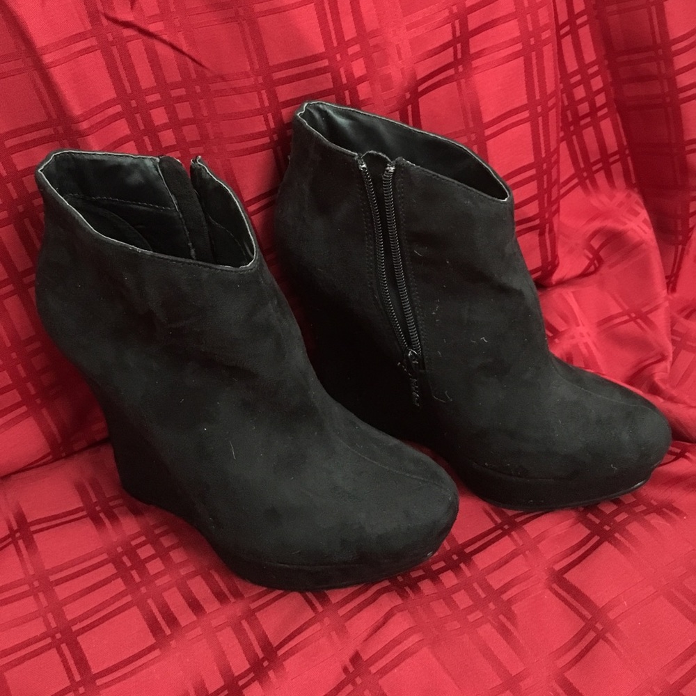 5 1/2" Michael Antonio Wedge Booties