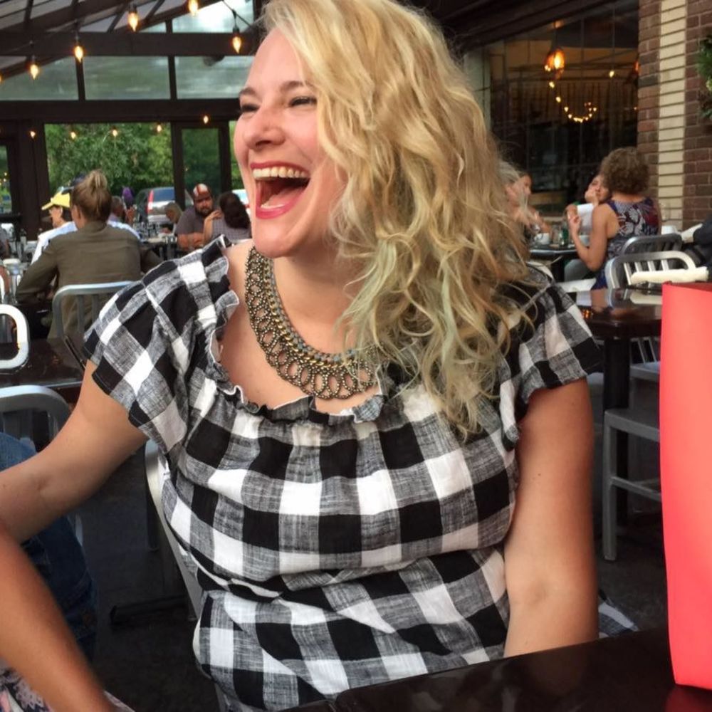 Meet your Posher, Lauren