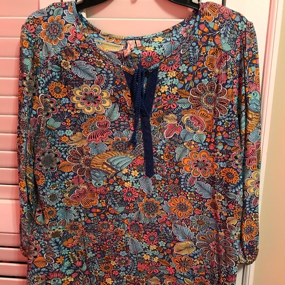 Red Camel Tops - Red Camel floral shirt