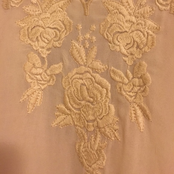Tan lace top - Picture 2 of 2