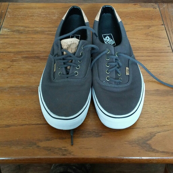 Vans shoes - Picture 3 of 3