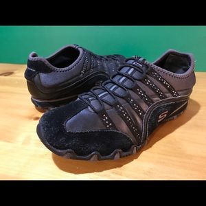 Women's Size 6.5 Black Skechers Slip On Shoes