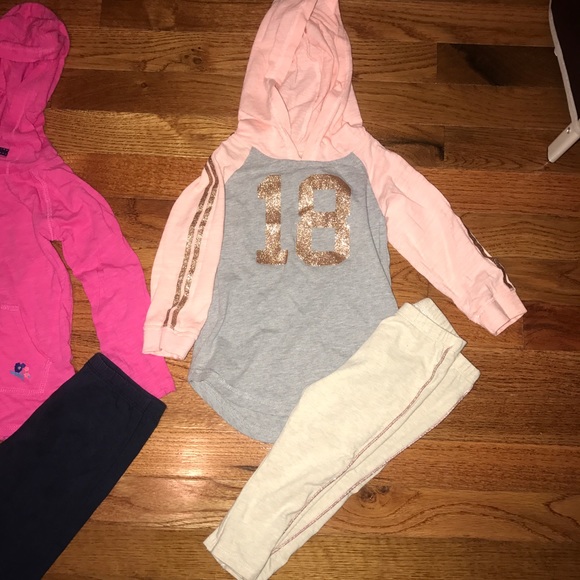 Oshkosh bundle - Picture 2 of 6