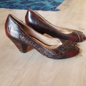 Frye Maya Peep toe leather pump