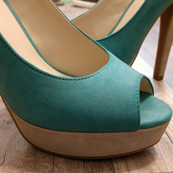 *NEW* ELLE Peep-Toe Platform High Heels - Picture 6 of 8