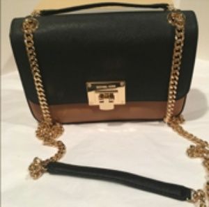 Michael Kors Tina Medium Shoulder Flap