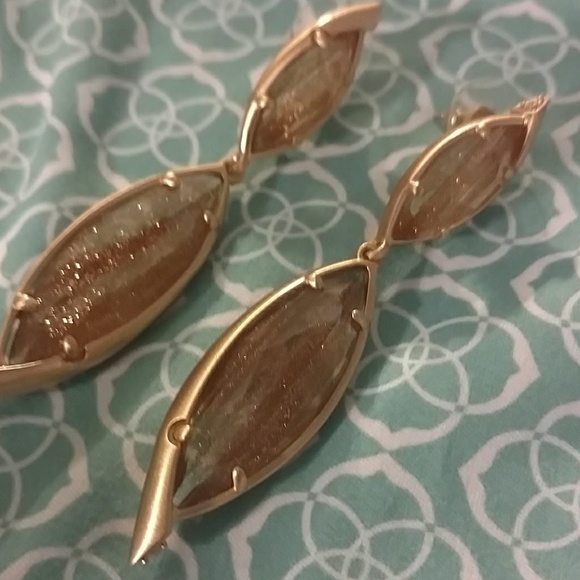 Kendra Scott earrings - Picture 2 of 3