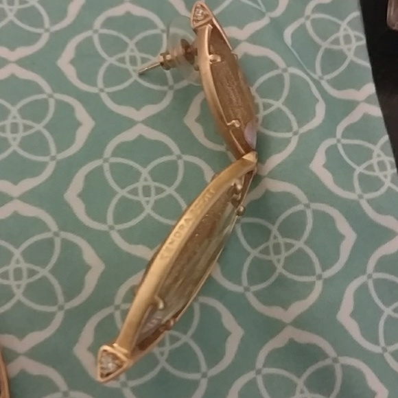 Kendra Scott earrings - Picture 3 of 3