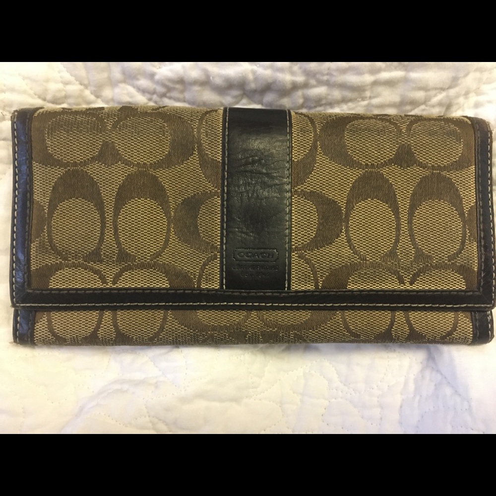 Coach signature wallet