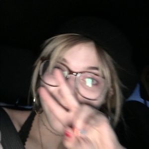 Meet your Posher, Beth