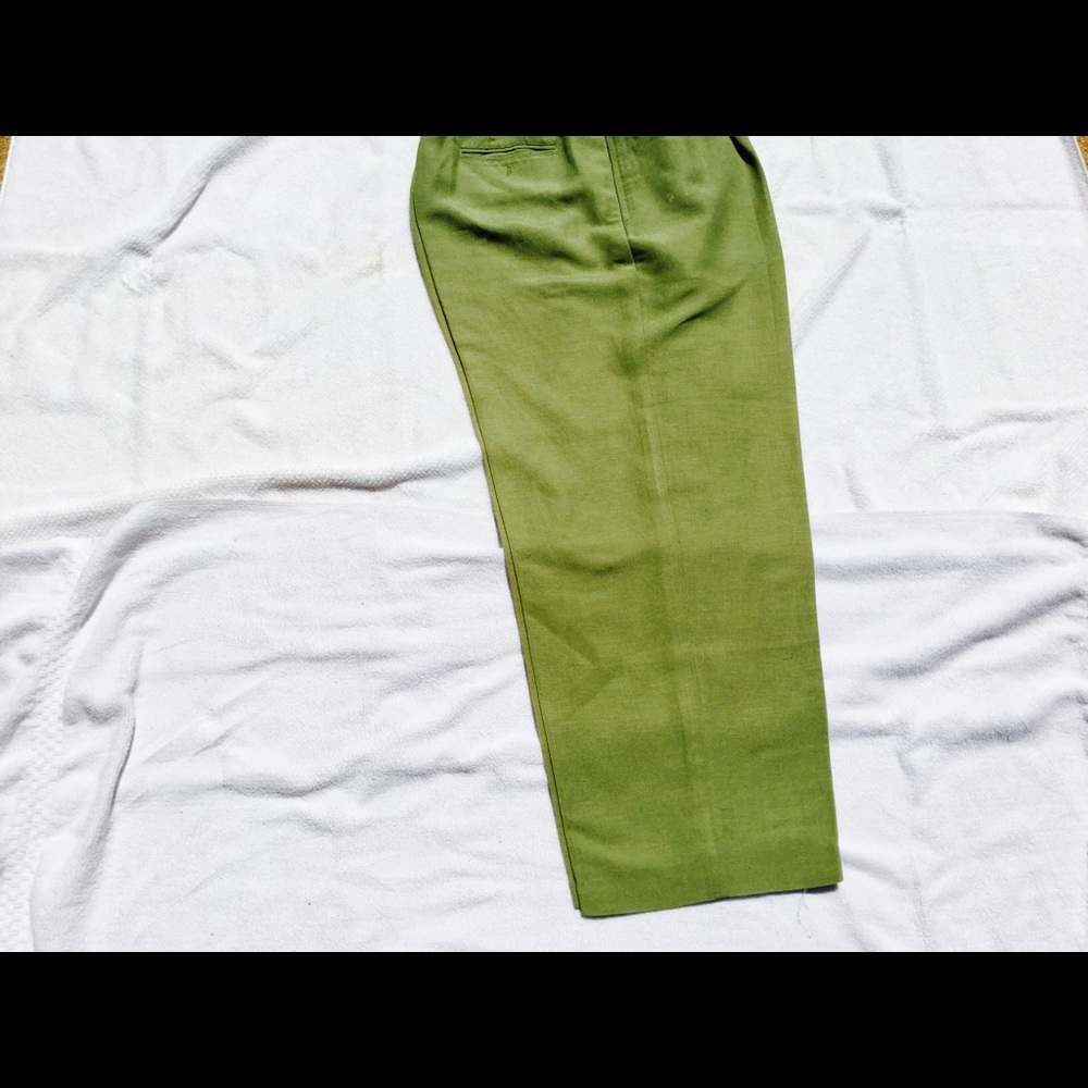 Women Suit - Picture 3 of 6