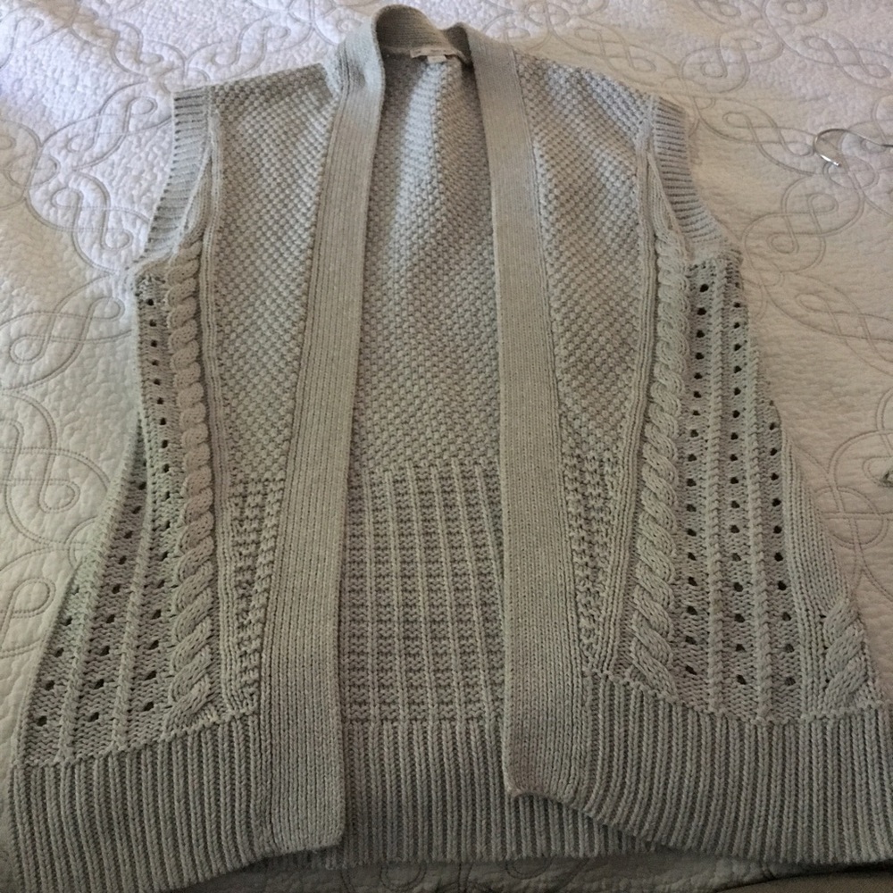 Gap vest like knit cardigan