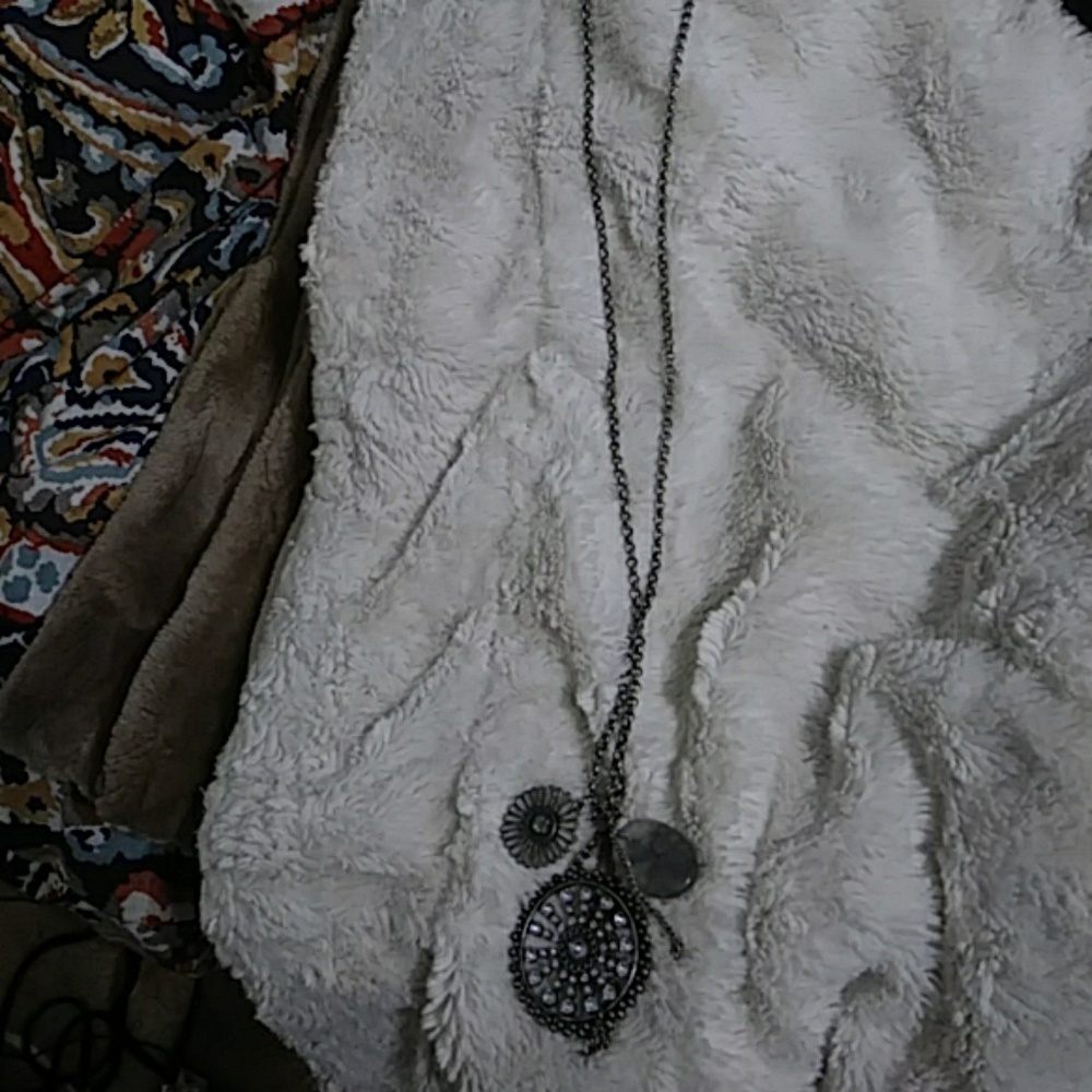 Long necklace