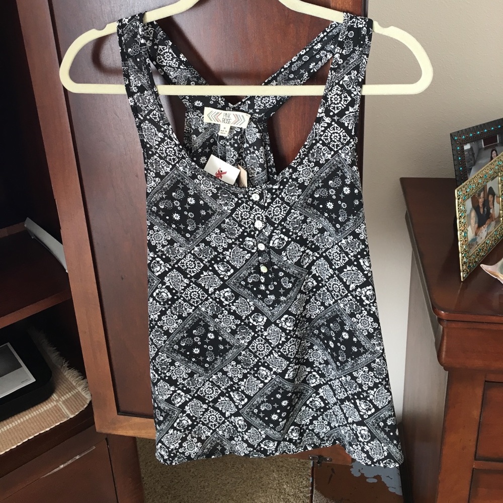 Paisley black and white tank