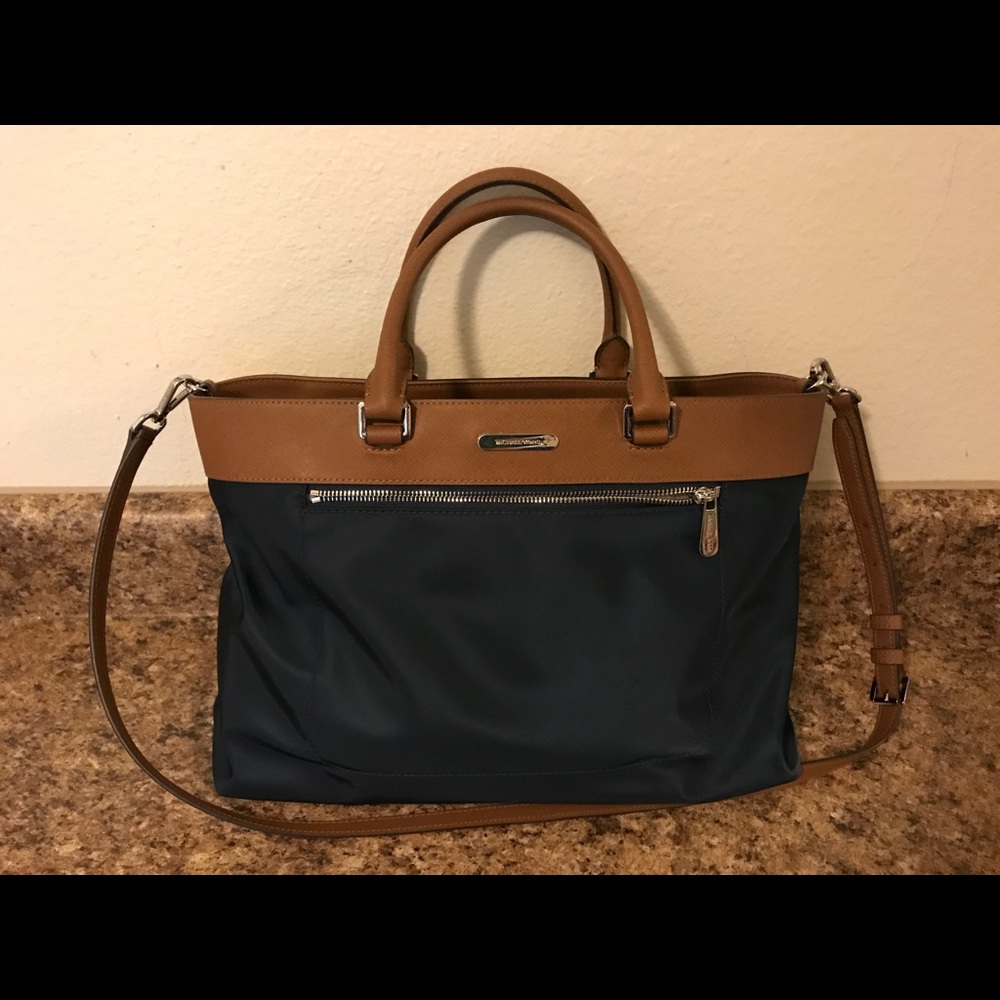Like New Michael Kors Colgate Large Tote