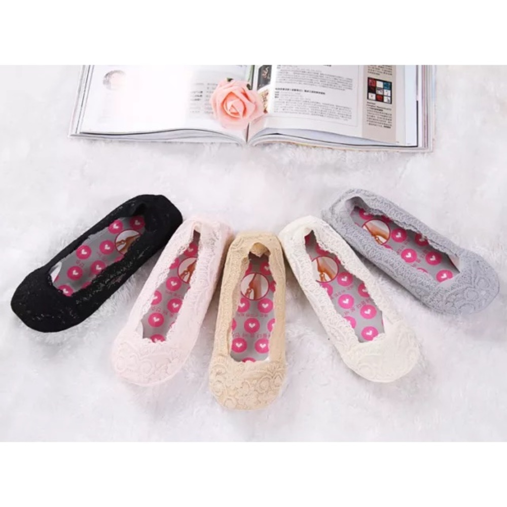 New lace footie grip socks