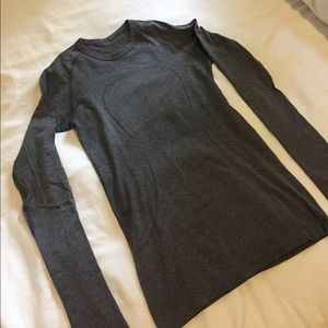 LuluLemon Swiftly Tech LS Crew in Grey