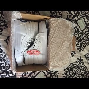 Triple white vans sk8 Hi in box