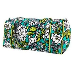 Vera Bradley XL Duffel in Island Bloom