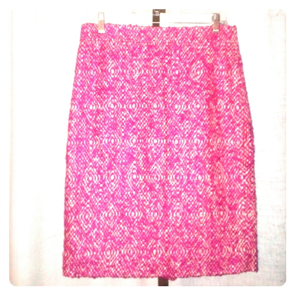 FUCHSIA PENCIL SKIRT