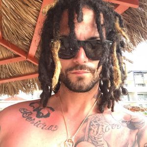 Meet your Posher, Juan