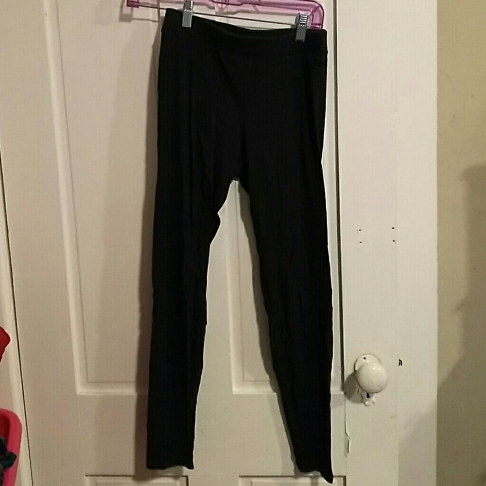 SOLD in bundle** Vs Pink basic black leggin