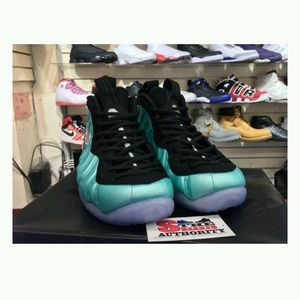 Meet your Posher, Troy