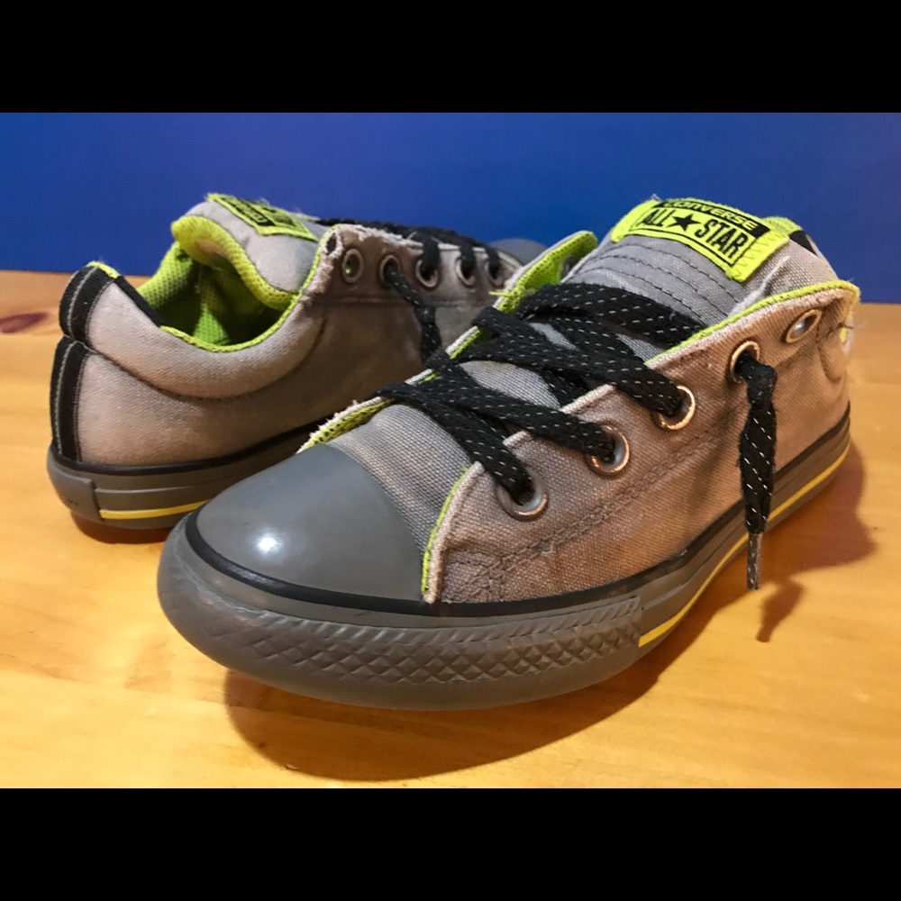 Boy's Size 4 Converse Green All Star Shoes