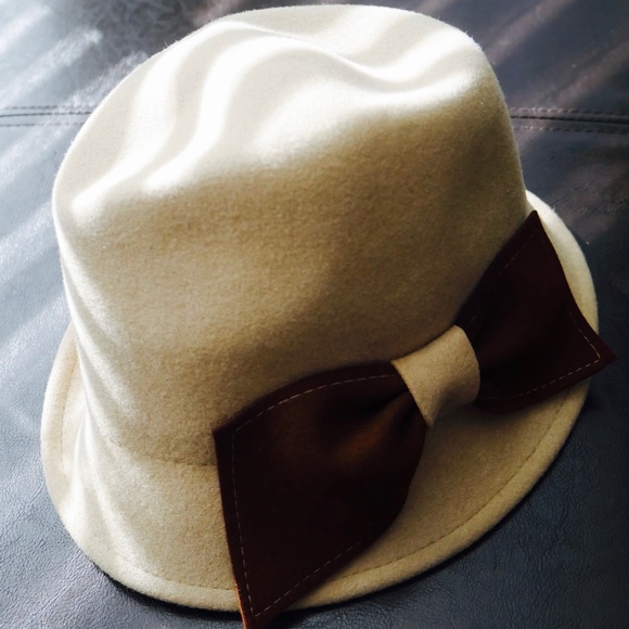 Made in Italy Women\'s Fedora Hat with Bow main image 5