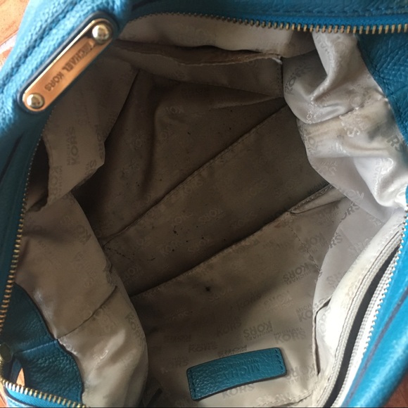 Authentic Michael Kors Bag - Medium Size - Picture 5 of 7