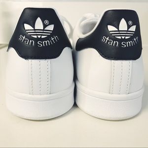 Like New adidas Stan Smiths