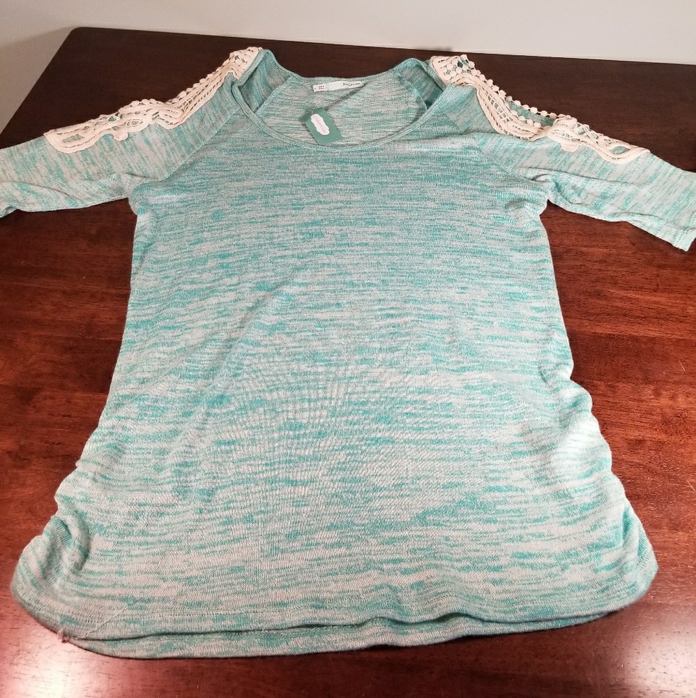 Maurices sweater NWT large