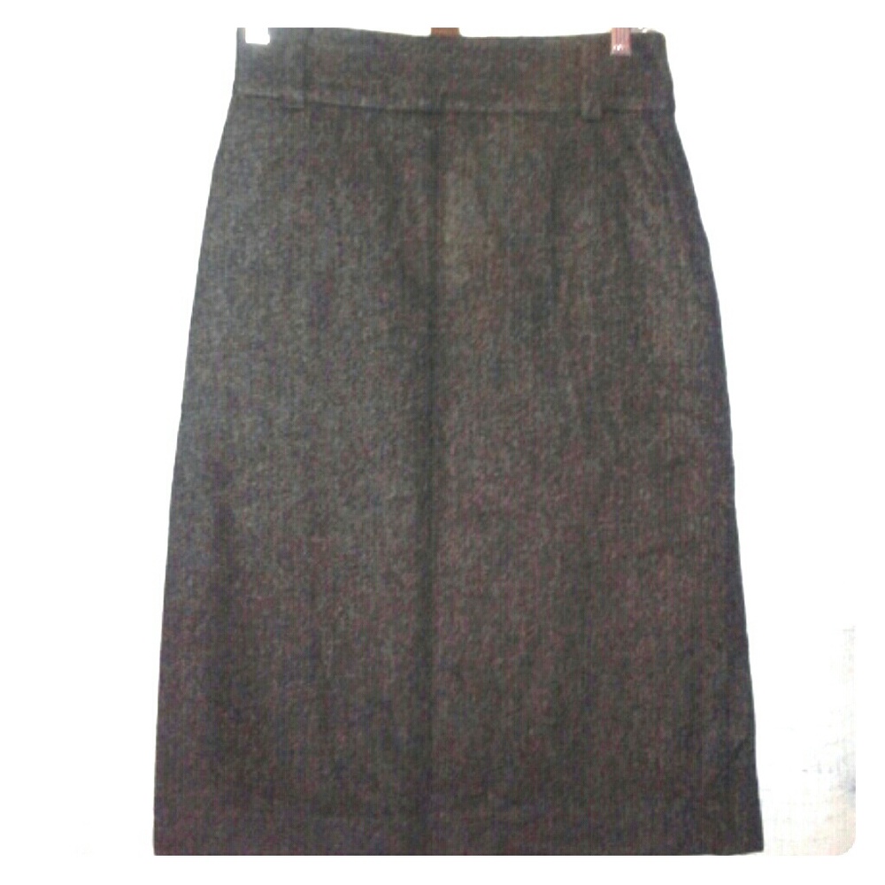CHARCOAL GREY SKIRT