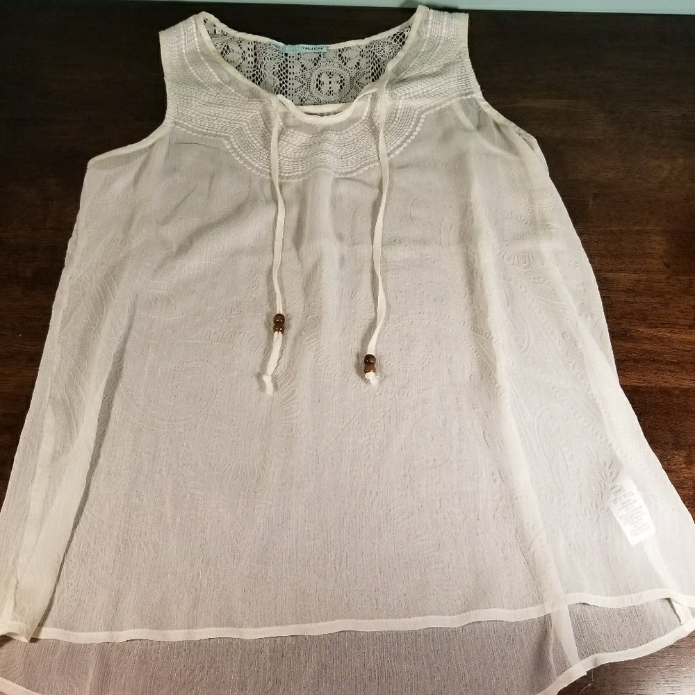 Maurices top size Medium NWOT